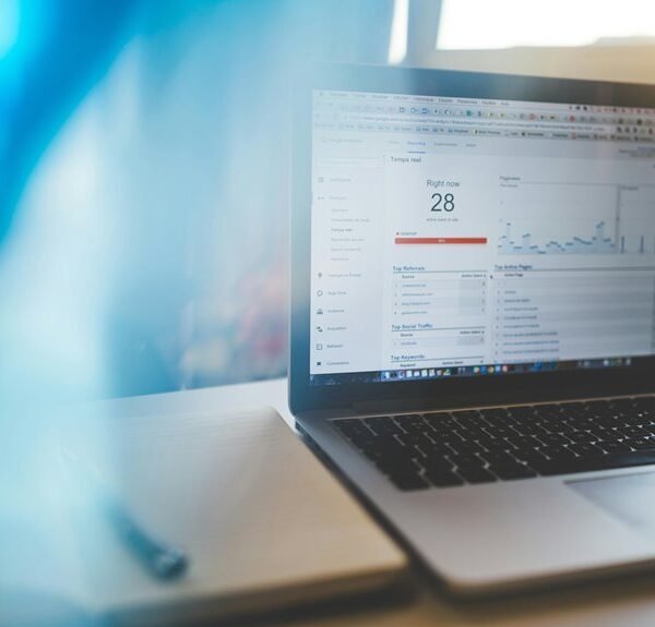 innovative online analytics hub