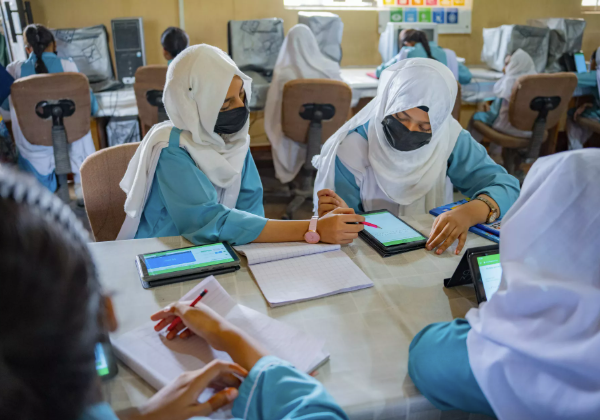 Smart Education Systems and Digital Learning